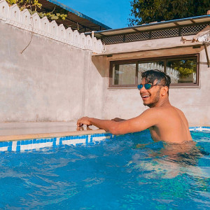 Profile photo for Anand Chhapola