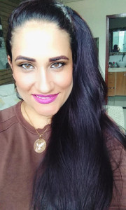 Profile photo for Fernanda Fagundes