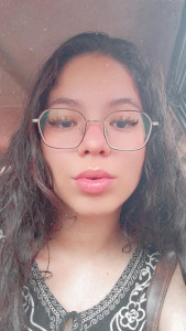 Profile photo for Daniely Barbosa