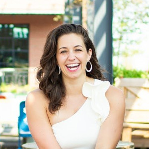 Profile photo for Lo Myrick