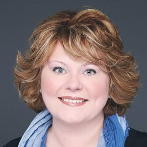 Profile photo for Holly Blythe