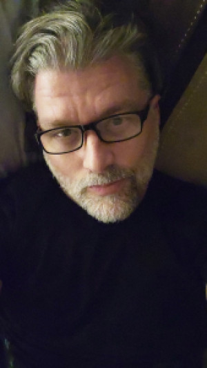 Profile photo for Jonathan Lowndes