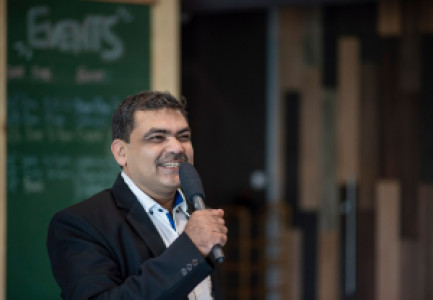 Profile photo for Devendra Sharda