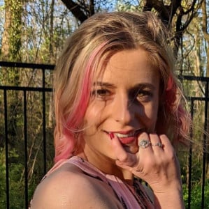 Profile photo for Ariana Rose