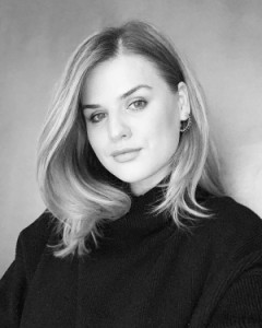 Profile photo for Andreea Pop