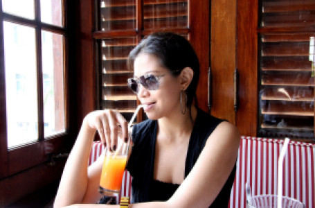 Profile photo for Tania Maris