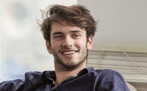 Profile photo for Alex Bhat