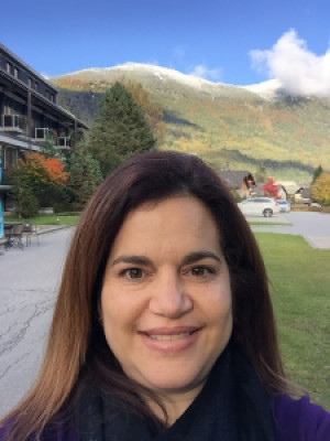 Profile photo for Betsy Aponte