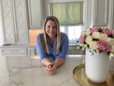 Profile photo for Kristin Giefer