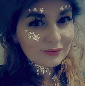 Profile photo for Caitlin Curry