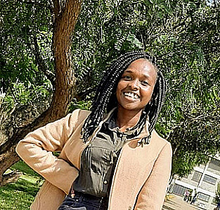 Profile photo for Paula Nzissi