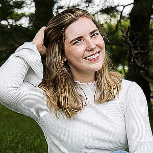 Profile photo for Dallis MacKenzie