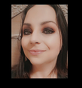 Profile photo for Natalie Bruno