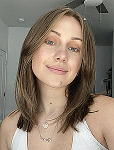 Profile photo for Bailey Bushnell