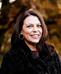 Profile photo for Kristin Ford