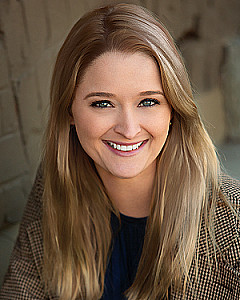 Profile photo for Seanna Ladd
