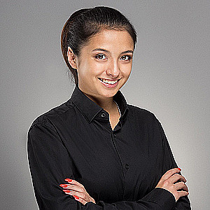 Profile photo for Sara Vu Dinh