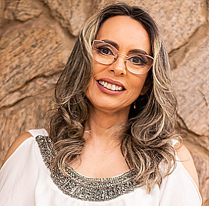 Profile photo for Claudinha Rossi