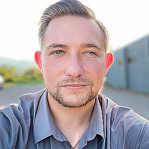 Profile photo for Chris Holliday