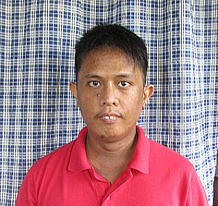 Profile photo for Oliver Manlulu