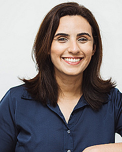 Profile photo for Fernanda Faustino