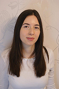 Profile photo for Elena Jones