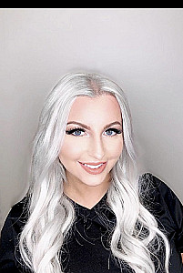 Profile photo for Victoria Rosici