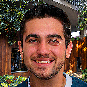 Profile photo for Ricardo Velasquez