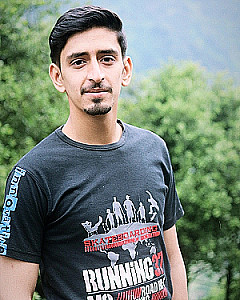 Profile photo for Mohazzam Khursheed