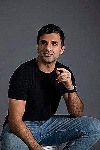 Profile photo for Omer Wahla