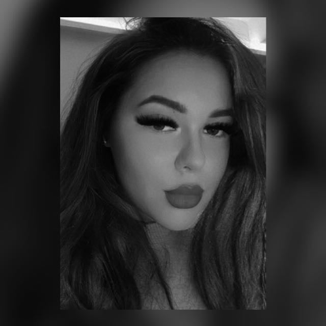 Profile photo for Ieszenszki Edith