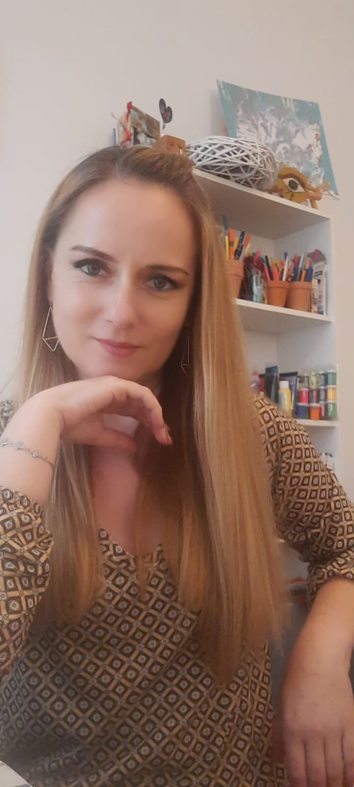 Profile photo for raluca robu