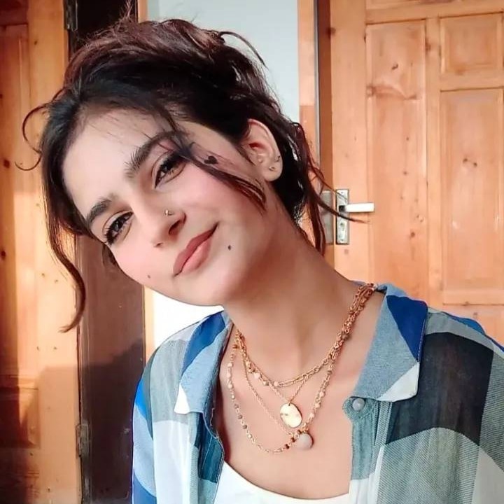 Profile photo for Maida Fayyaz