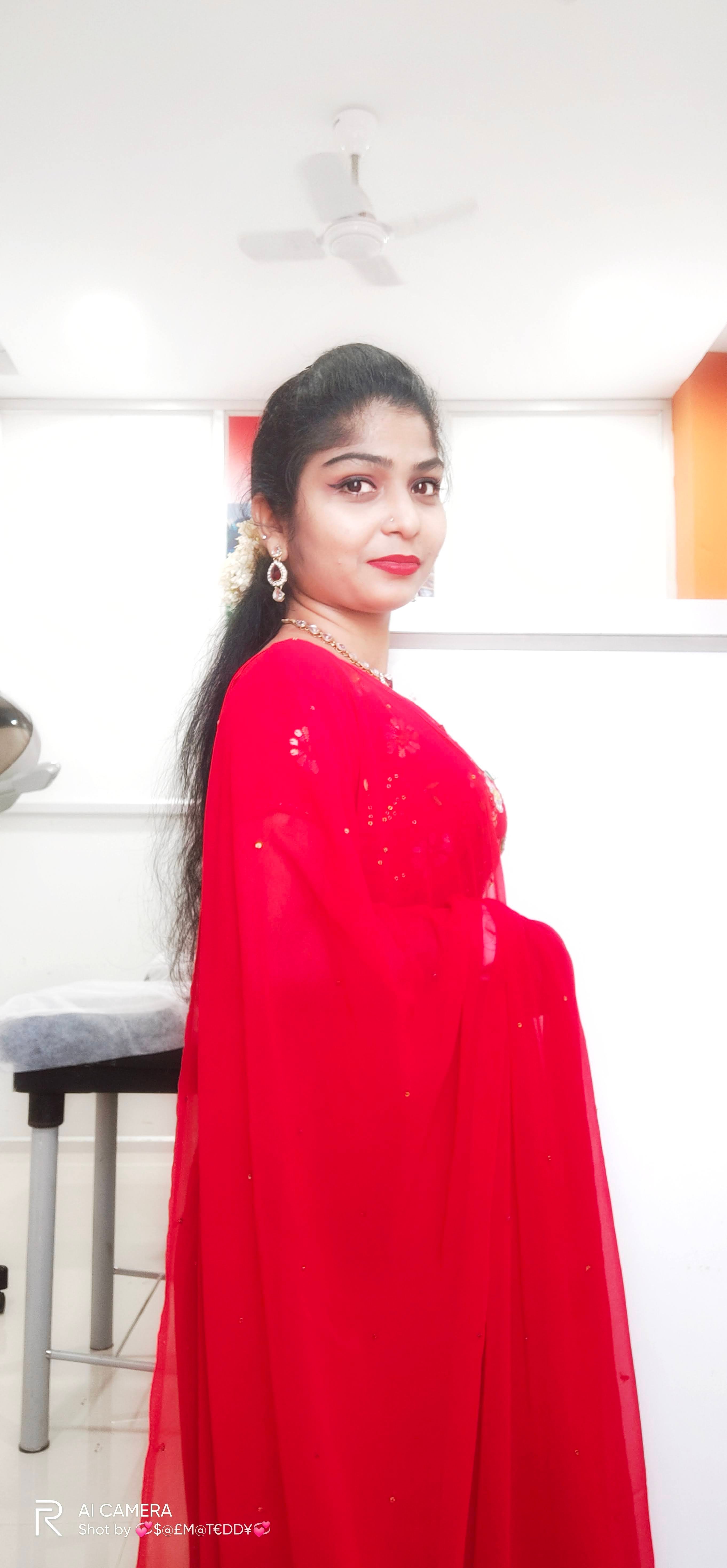 Profile photo for Salma shaik