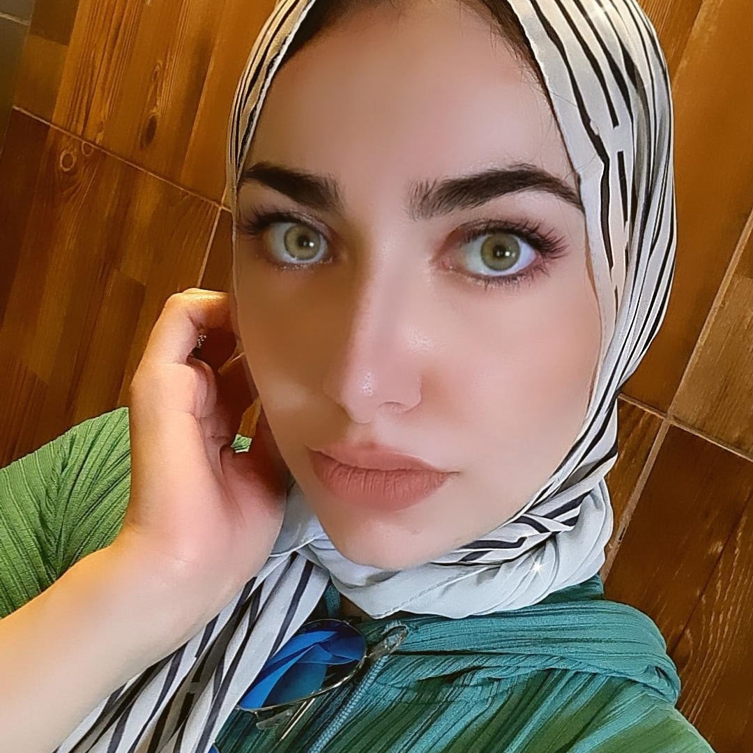 Profile photo for Israa moses