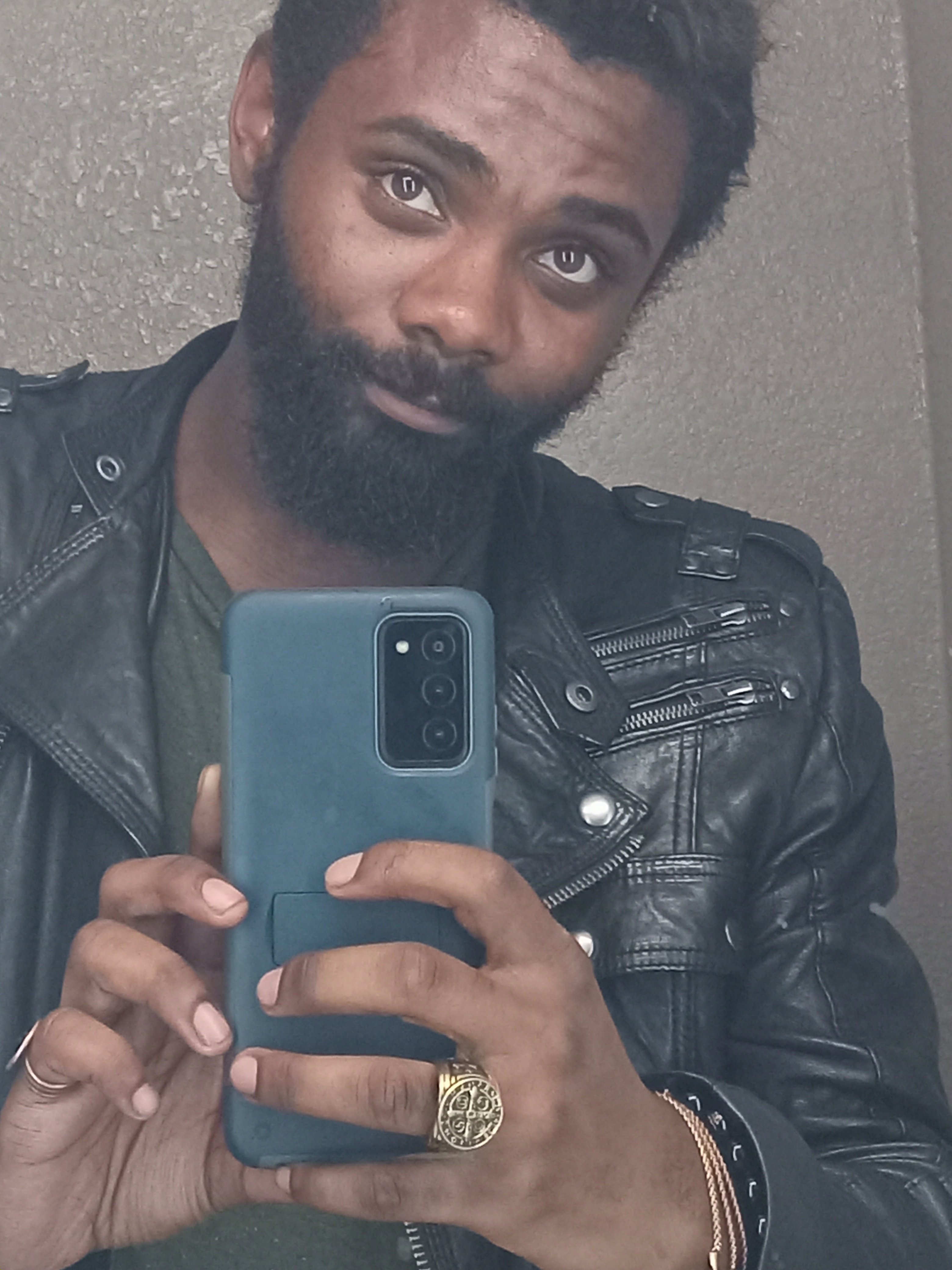 Profile photo for Ashton Lemon