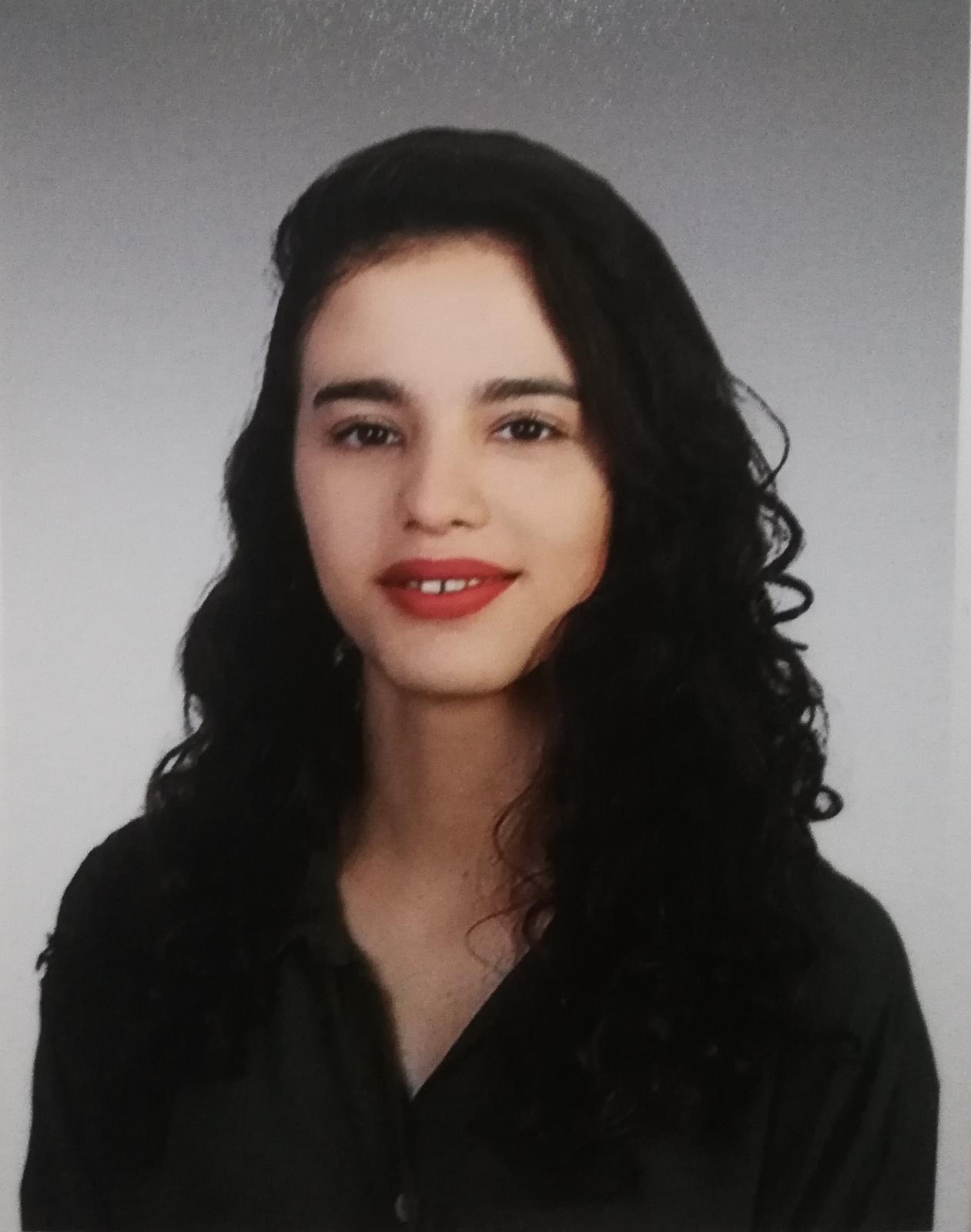 Profile photo for Begüm ayfer