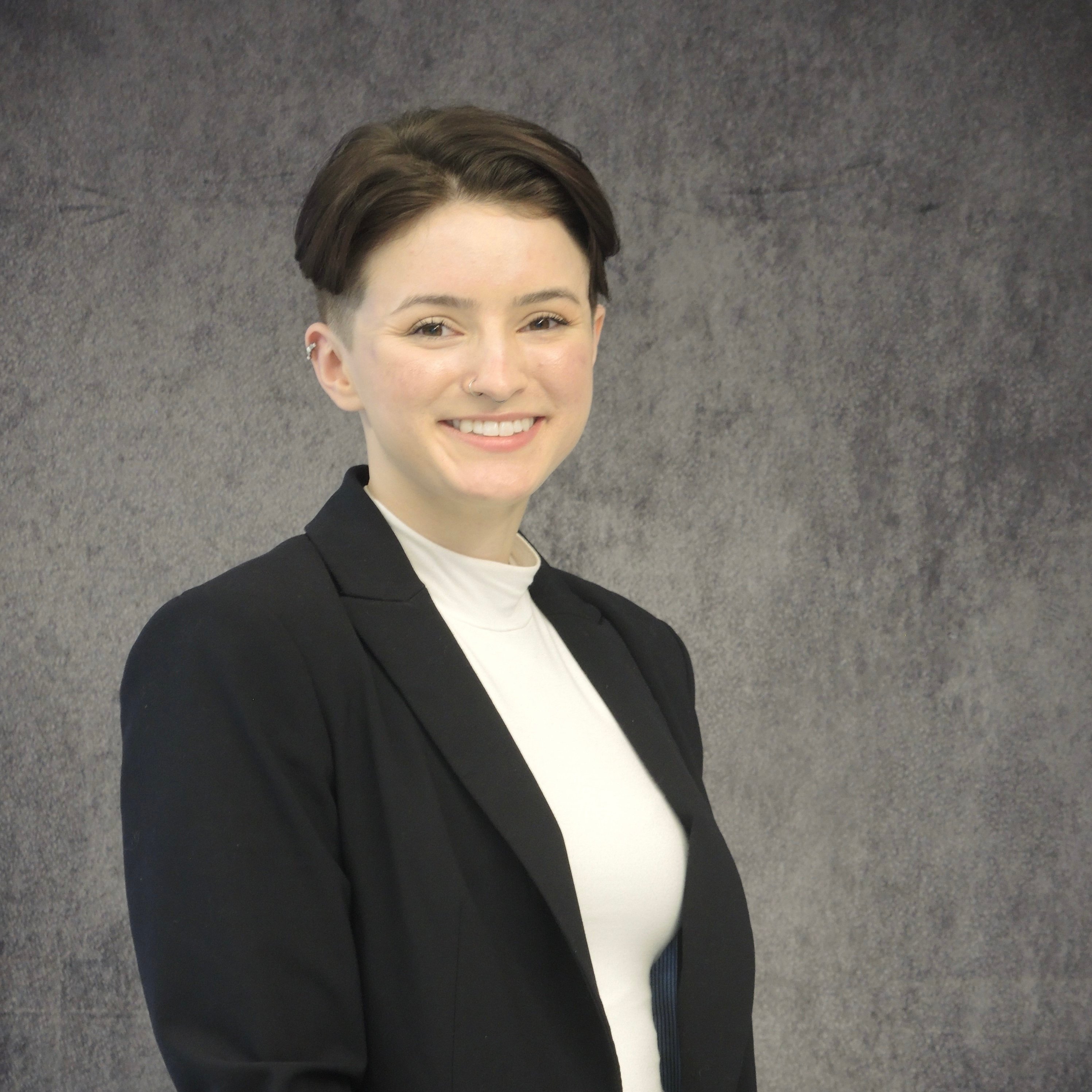Profile photo for Ellie Bush