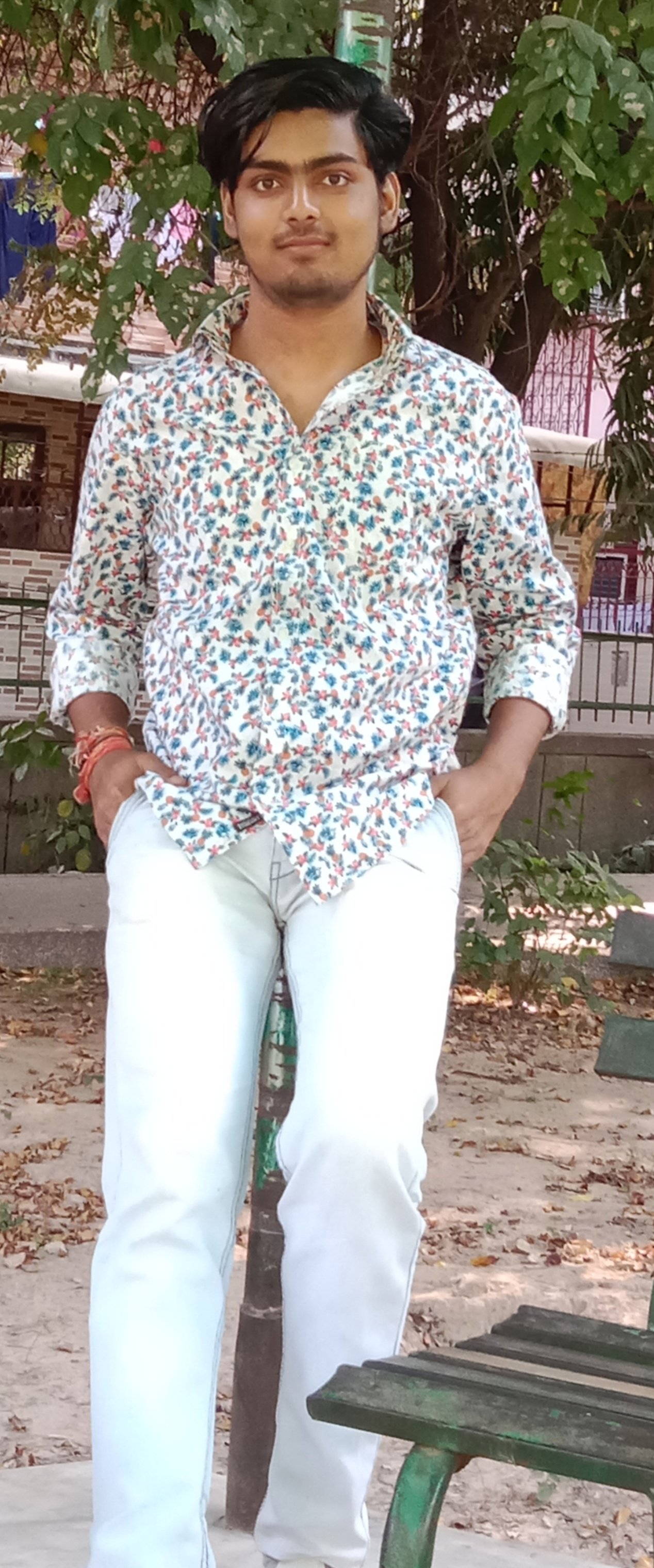 Profile photo for Anuj Kumar