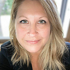 Profile photo for Amy Foxx