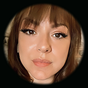 Profile photo for Melanie Bell