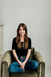 Profile photo for Elizabeth Carlile