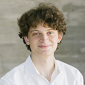Profile photo for Alexander Ahuja