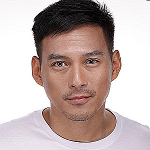Profile photo for Guji Lorenzana