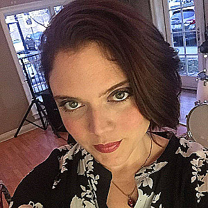 Profile photo for Shelly Thiss