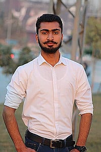 Profile photo for Malik Zeeshan Ahmad
