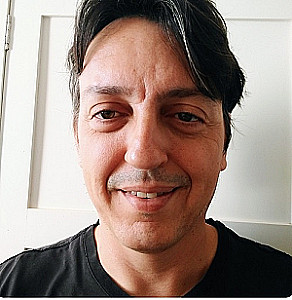 Profile photo for Leo Rossi Brazilian Portuguese