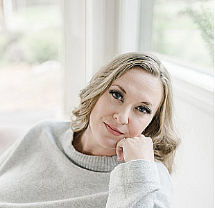 Profile photo for Lara Norman