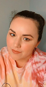 Profile photo for Laura Wright