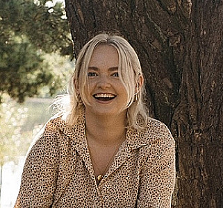 Profile photo for Ellie Howkins